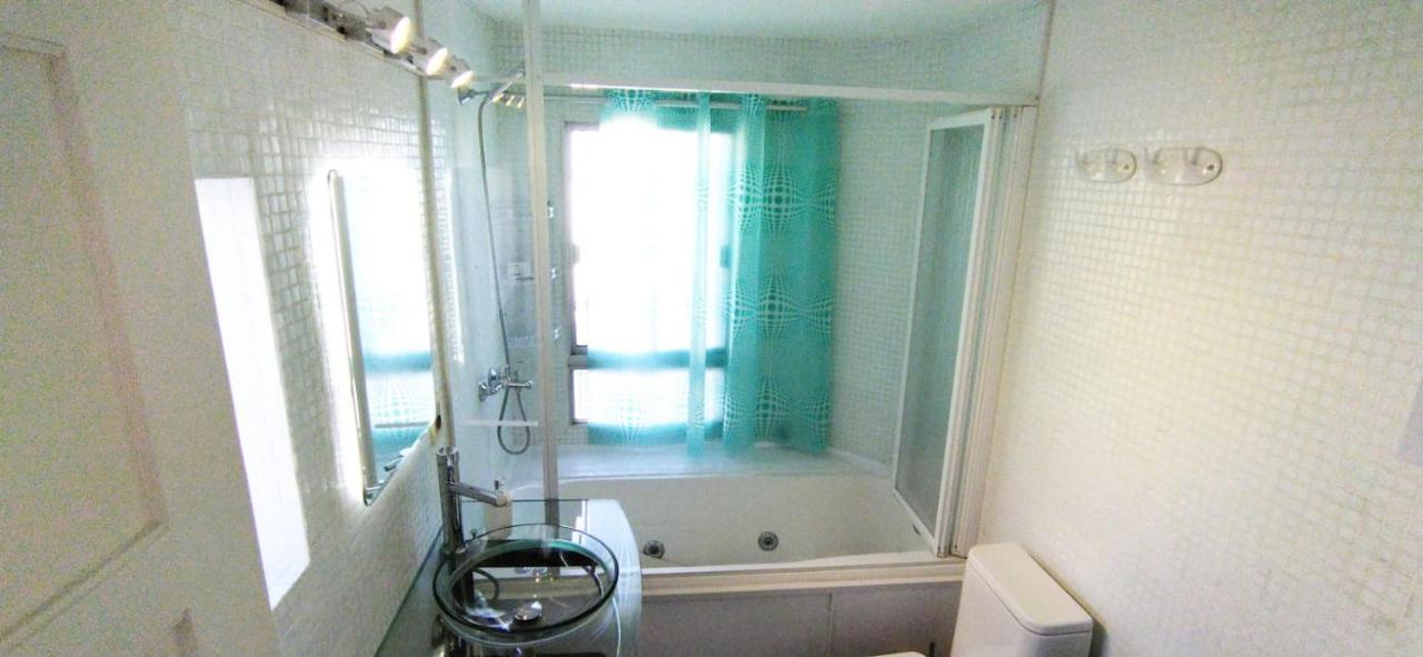 Willa House With Large Terrace, Jacuzzi And Gated Parking For One Car Montevideo Zewnętrze zdjęcie